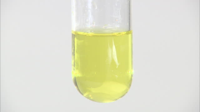氯化铁的简介，性质，制备